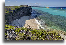 Klify zatoki Mudjin::Middle Caicos, Turks and Caicos::