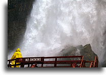 Zakaz palenia::Wodospad Niagara, stan Nowy Jork Stany Zjednoczone::